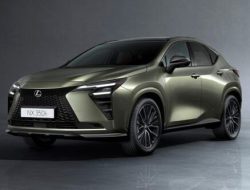 Sistem E-Four pada varian AWD juga mengalami revisi pengaturan