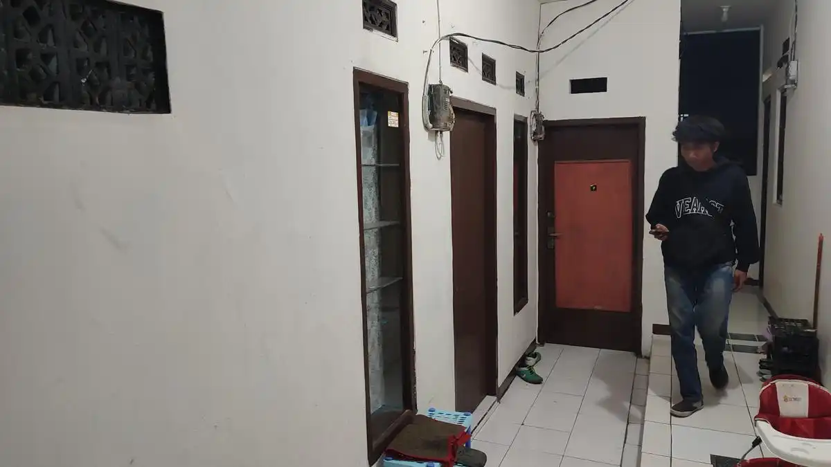 Penggeledahan Densus 88 di Rumah Kontrakan Antapani Tengah Bandung