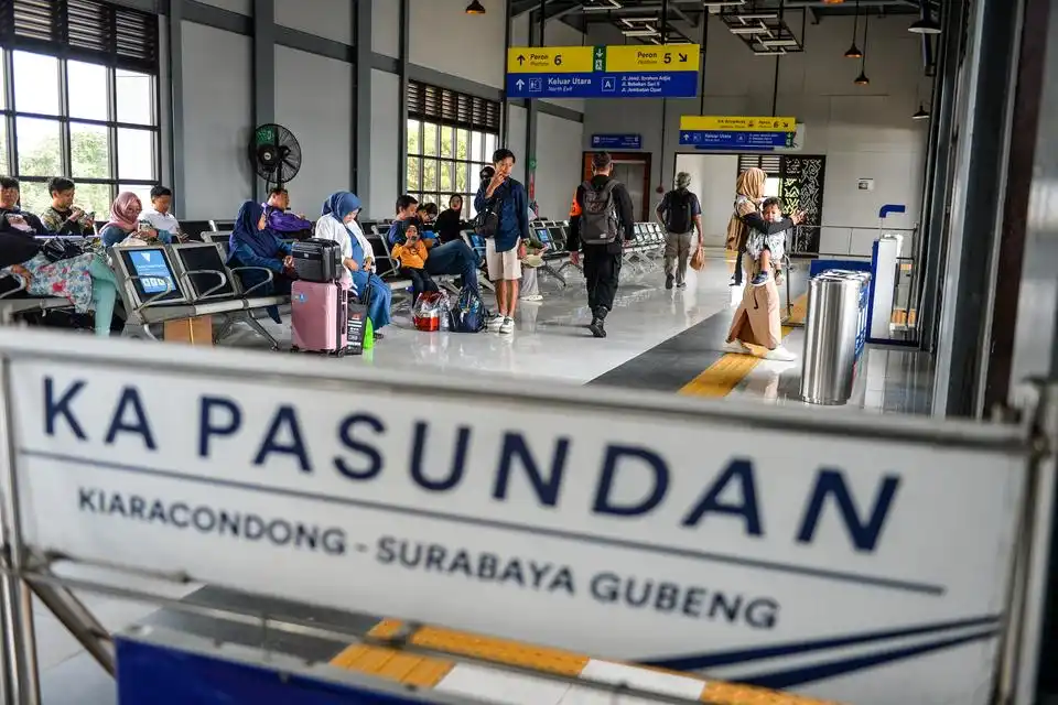 Kemenhub Siapkan Kajian Pengaturan Tarif dan Uji Keselamatan Moda Transportasi