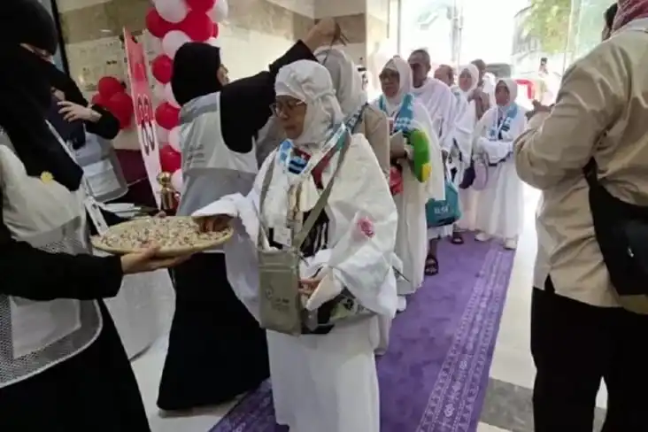 Keterwakilan Petugas Perempuan dalam Layanan Haji 2027 Jadi Sorotan DPR
