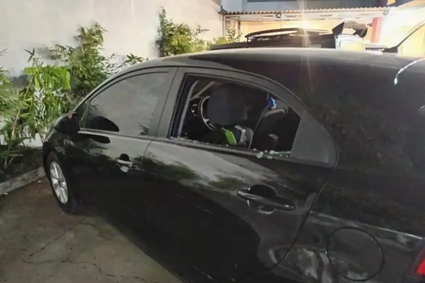 Jurnalis Kehilangan Tas Berharga Setelah Kaca Mobil Dipecah di Depok
