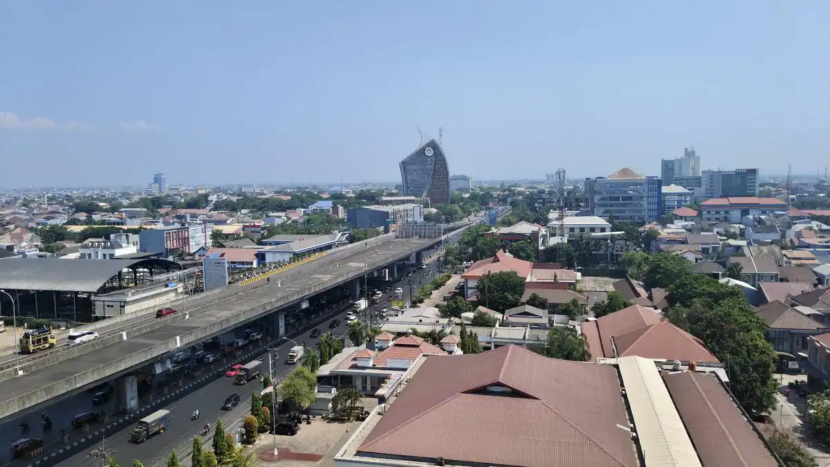 Kualitas Udara Makassar Menurun, Asap Lintas Pulau Diduga Jadi Pemicu