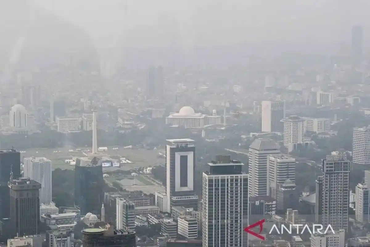 Kualitas Udara Jakarta Tembus Peringkat Ketiga Terburuk Dunia pada Senin Pagi