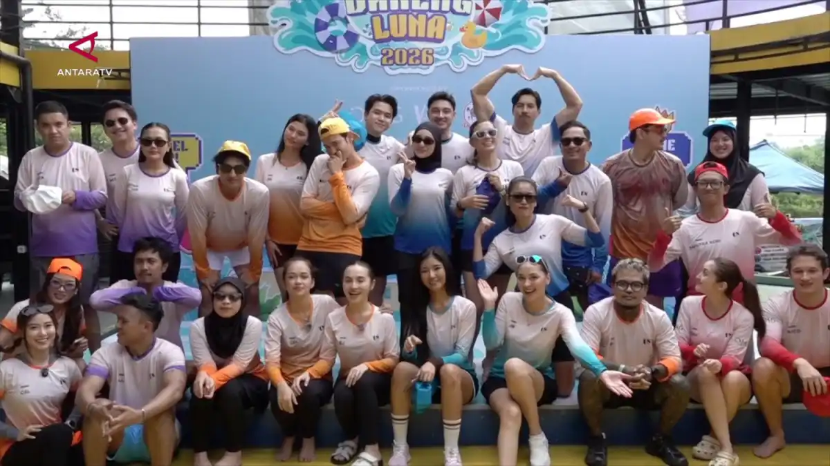 Luna Maya dan 30 Selebritas Galang Donasi untuk Satwa Terdampak Kebakaran Kalimantan