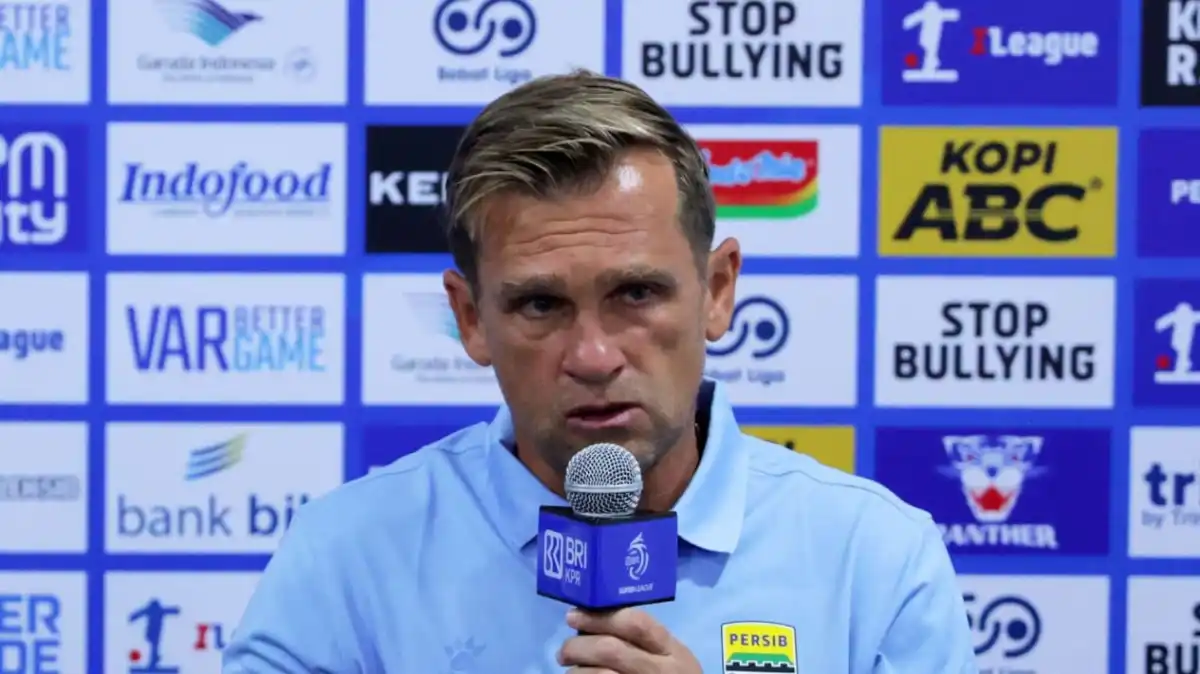 Kecerdasan Pemain Bawa Persib Bangkit dan Taklukkan Port FC 3-1