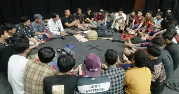 Dua Ceh Senior Bertemu di Panggung Didong Jalu Banda Aceh