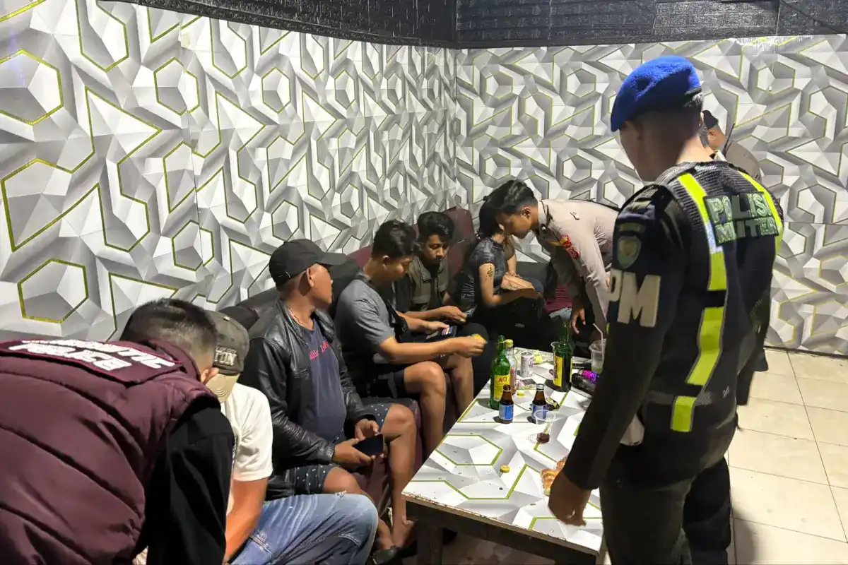 Razia Gabungan di Cangkuang Berujung pada Pengamanan Satu Orang dan 12 Obat Keras