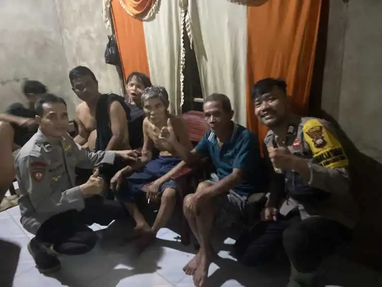 Lansia 80 Tahun Ditemukan Selamat Setelah Hilang Saat Mencari Pinang di Landak