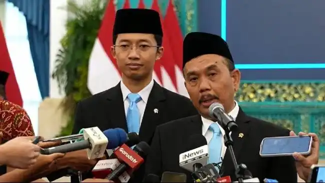 Sikap Kepala Bakom atas Putusan MK soal Ijazah Gibran dan Aksi Penurunan Foto Wapres