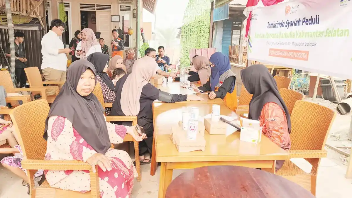 Paparan Asap Karhutla Berlangsung Lebih dari Dua Bulan, Warga Landasan Ulin Mengeluhkan Gangguan Kesehatan