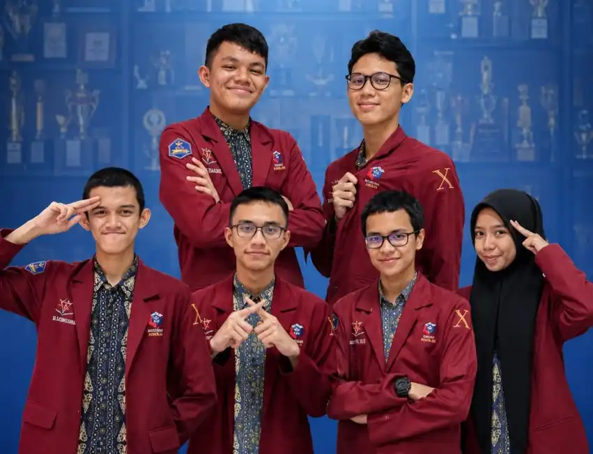 Enam Siswa MAN 2 Pekanbaru Berprestasi di OMI Riau, Empat Melaju ke Nasional