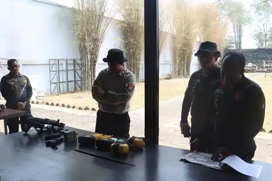 Kapolres Mojokerto Perketat Pengawasan Senjata Api Dinas Personel