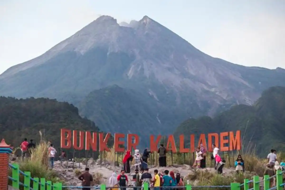 Aktivitas Merapi Tetap Tinggi, 40 Guguran Lava Tercatat pada Awal Oktober