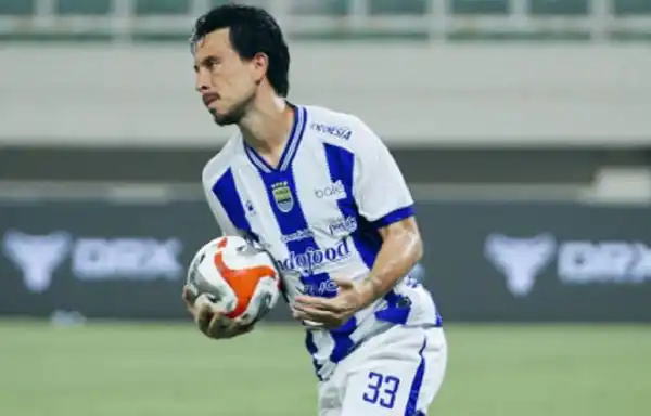 Usai Bawa Indonesia Juara, Thom Haye Alihkan Perhatian ke Persib Bandung