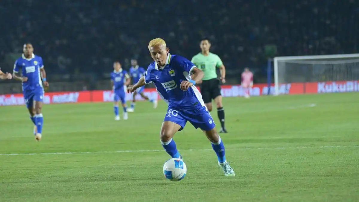 Persib Bangkit dari Ketertinggalan Dua Gol dan Tahan Imbang Dewa United