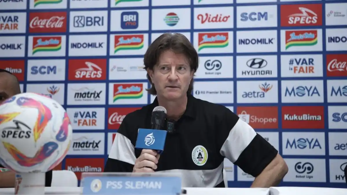 Kata Pieter Huistra usai PSS Bungkam PSM 3-0: Kerja Keras Membuahkan Hasil
