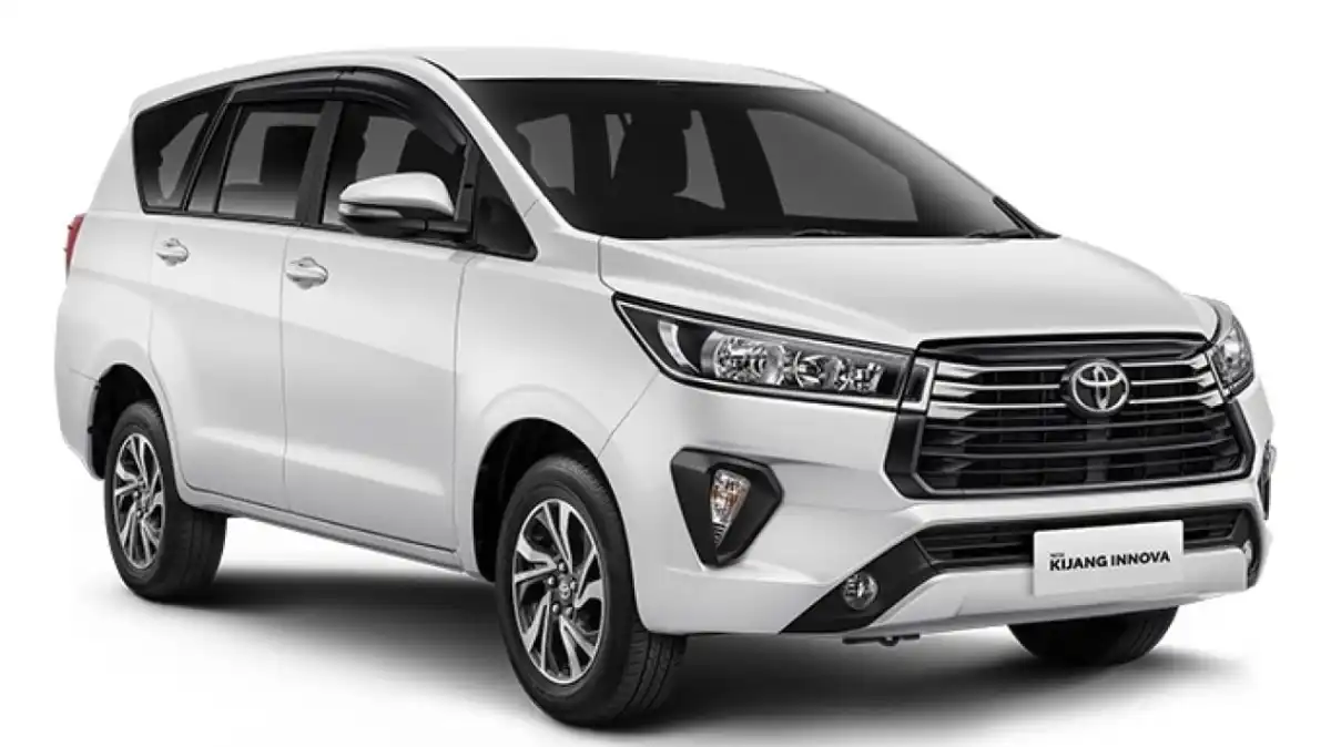 Persaingan Distribusi Innova Reborn dan Zenix Hybrid di Pasar Mobil Keluarga Indonesia