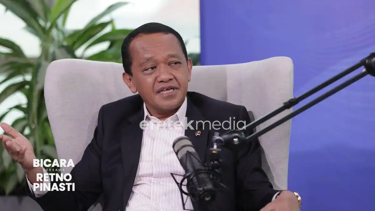 Kisah Perjuangan Bahlil Lahadalia: Dari Menjajakan Kue Cucur hingga Menghadapi Busung Lapar