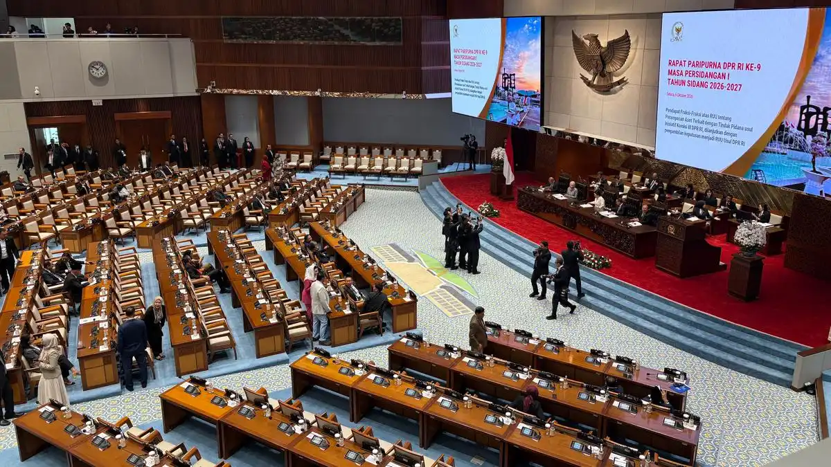 Doli Kurnia Tantang Hasyim Asy’ari Buka Bukti Polemik Pasal Pendidikan Capres-Cawapres