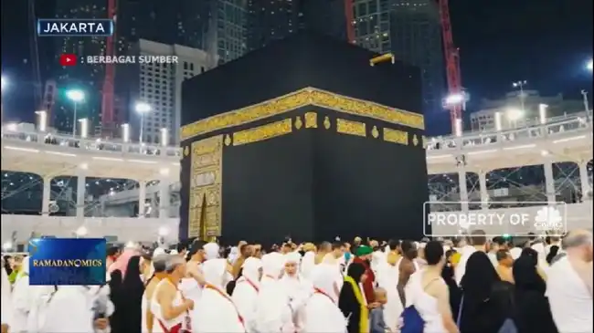 Travel Umrah Indonesia Menunggu Kepastian Penerbangan di Tengah Konflik Houthi