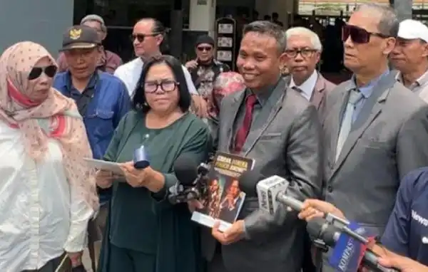Aduan ke DPR Minta Proses Pemakzulan Gibran Dibuka