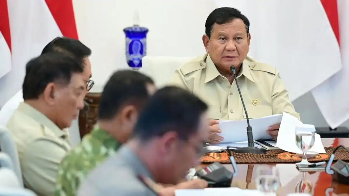 Prabowo Kumpulkan Jajaran Bahas Percepatan Penanganan Karhutla