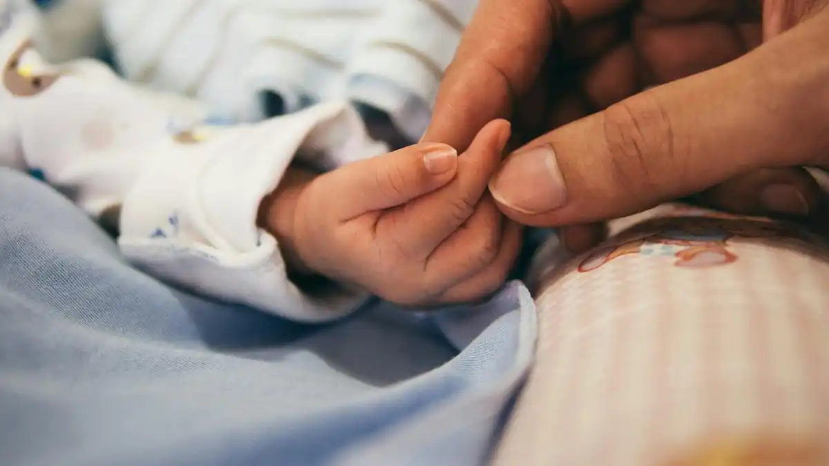 Bayi 28 Hari Meninggal Setelah Dirawat, Pemberian Telur Mentah Disorot