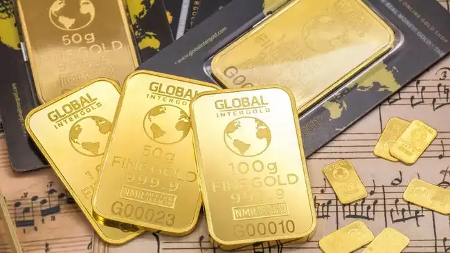 Harga Emas dan Perak Tertekan Menjelang Data Inflasi AS