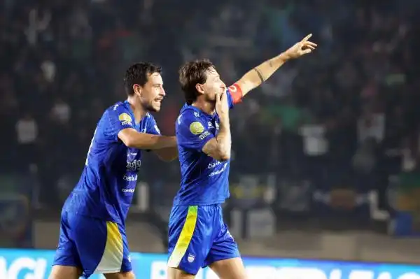 Persib Bersiap Menjamu The Cong Viettel, Siaran Langsung Dimulai 18.30 WIB