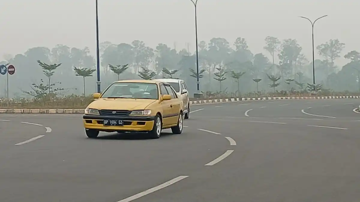 Kabut Asap Karhutla Menebal di Batam, Udara Sangat Tidak Sehat dan ISPA Meningkat