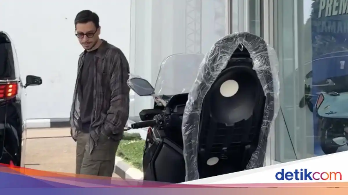 Thom Haye Pilih Yamaha XMAX Connected, Ini Fitur dan Spesifikasinya