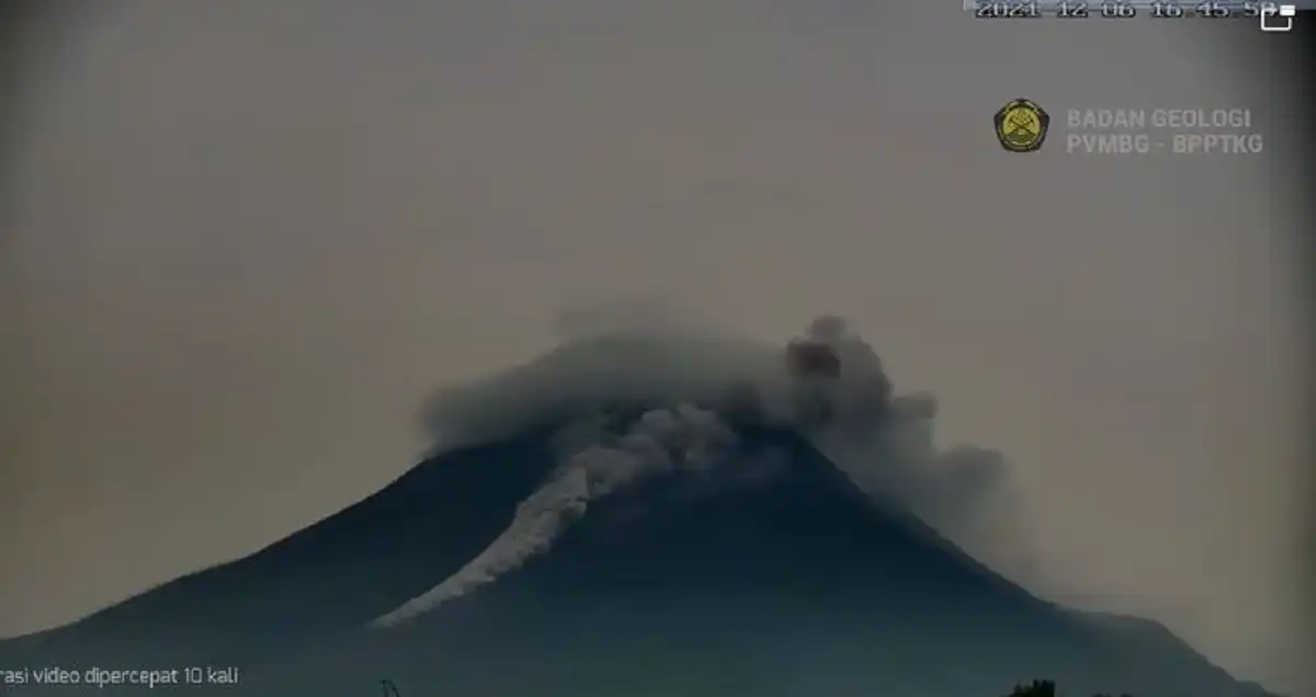 Pemantauan Merapi: Kubah Barat Daya Menyusut, Status Siaga Dipertahankan
