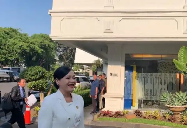 Prabowo Panggil Pimpinan OJK dan BI di Tengah Sorotan atas Status Pasar Saham Indonesia