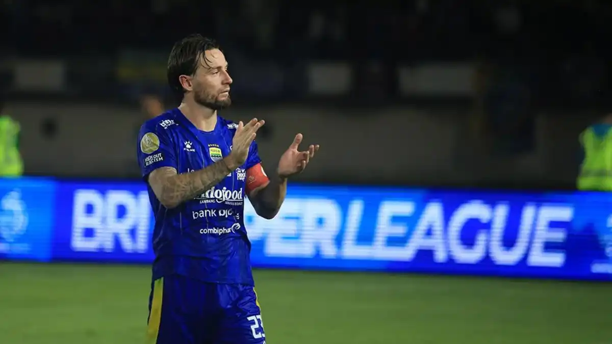 Marc Klok Tegaskan Ingin Bertahan, Persib Belum Membahas Kontrak Baru