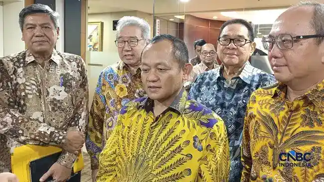 Kemenperin Siapkan Usulan Dukungan bagi Mobil Hybrid dan REEV