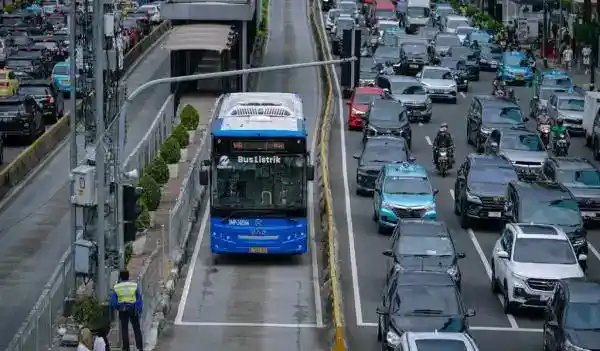 Pemprov DKI Siapkan Transportasi Publik Gratis bagi Pencari Kerja Mulai 2027