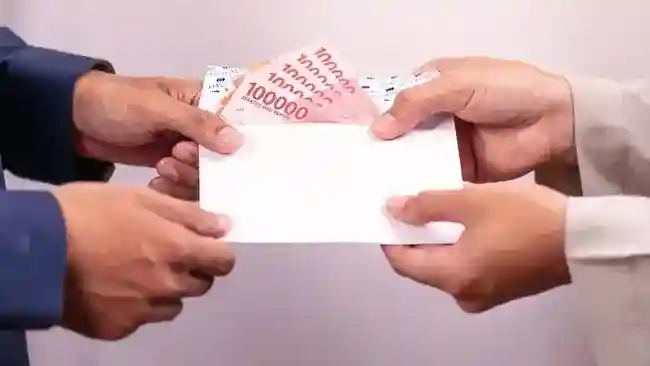 Rupiah Terkoreksi Tipis saat Pasar Menimbang Data AS dan Sikap BI