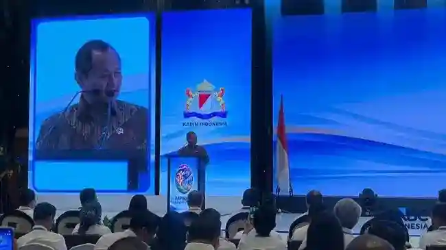 Lulusan SMK dan Tantangan Menjembatani Kebutuhan Industri