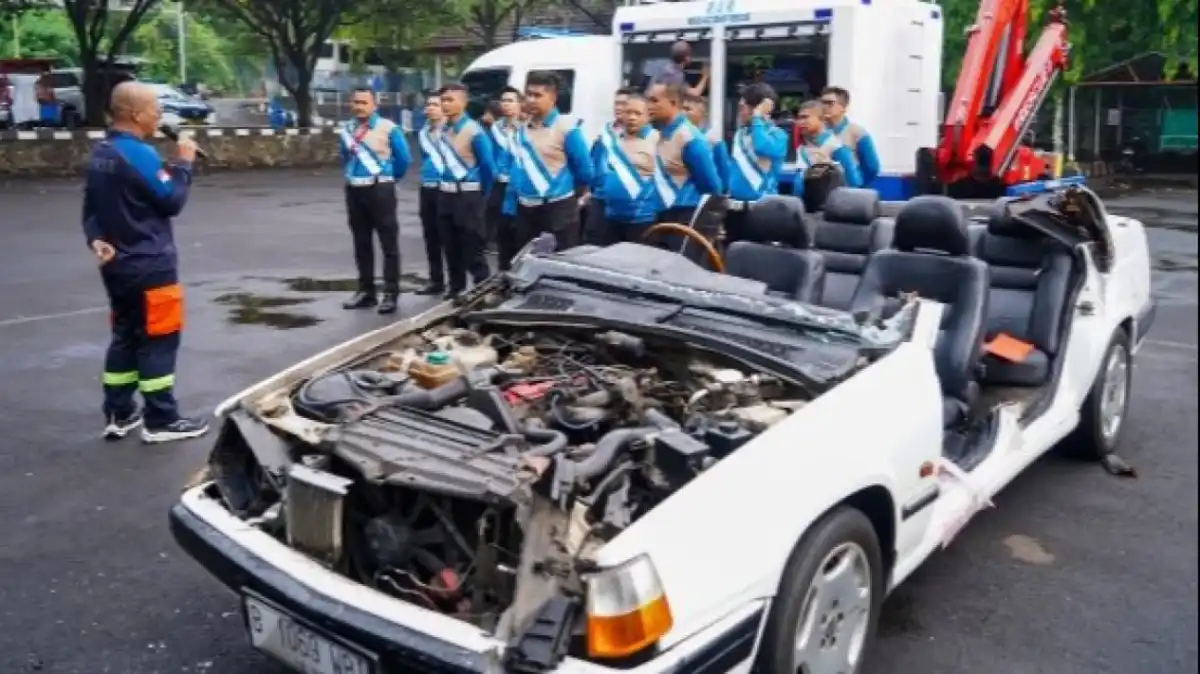 Mengenal Kendaraan RAR Polri untuk Evakuasi Korban Kecelakaan Terjepit