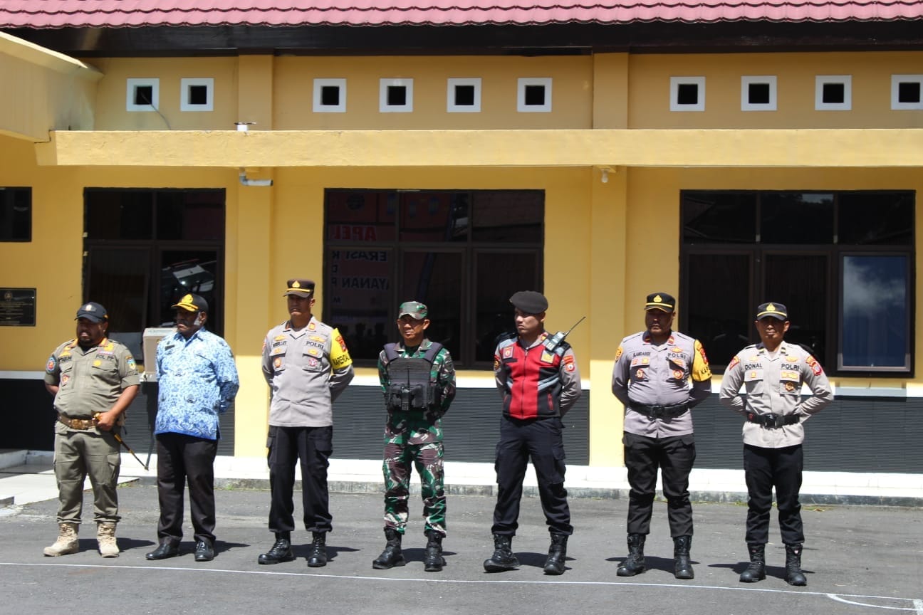 Kodim 1714/Puncak Jaya Turun Hadir Bersama Apel Gelar Pasukan TNI/Polri, Satgas dan Apintel Pada Operasi Ketupat Noken 2026